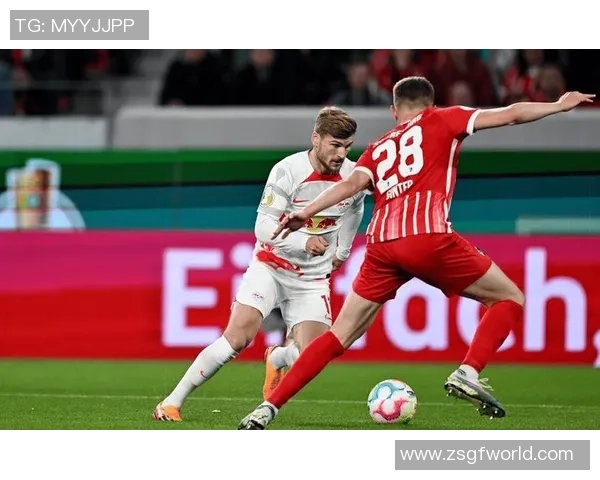 体育赛事精彩回顾:最新比分、焦点战况与精彩瞬间全程分析 体育赛事精彩回顾:最新比分、焦点战况与精彩瞬间全程分析