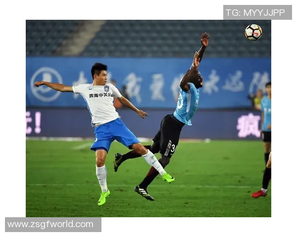 大连一方足球队宣布引进巴西球星,力争在新赛季再次夺冠。 大连一方足球队宣布引进巴西球星,力争在新赛季再次夺冠。